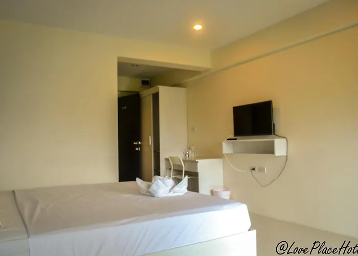 Sixty Star Place Love hotel