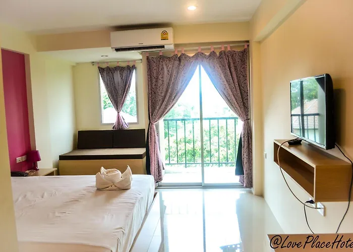 Sixty Star Place Love hotel